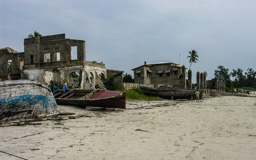 am Strand von Bagamoyo