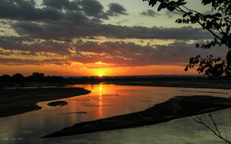 Sonnenuntergang am Luangwa River
